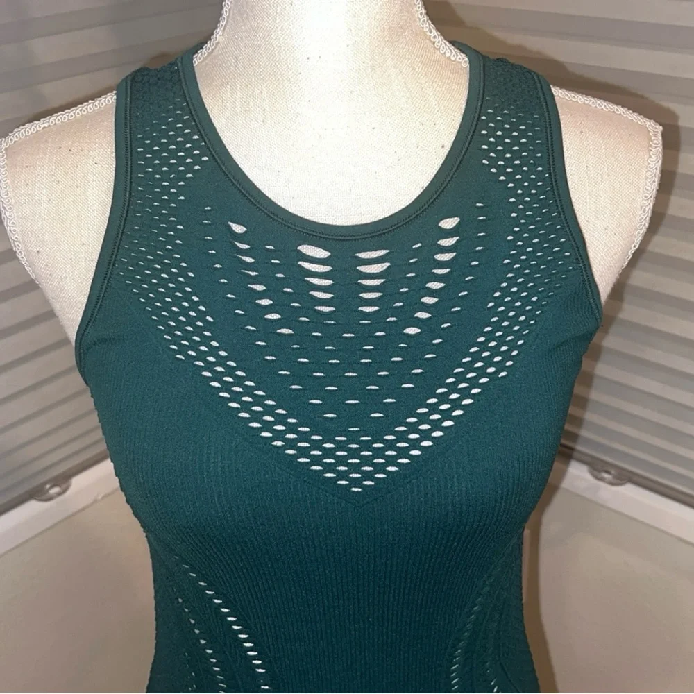 ALO YOGA Lark Perforated Tank Top